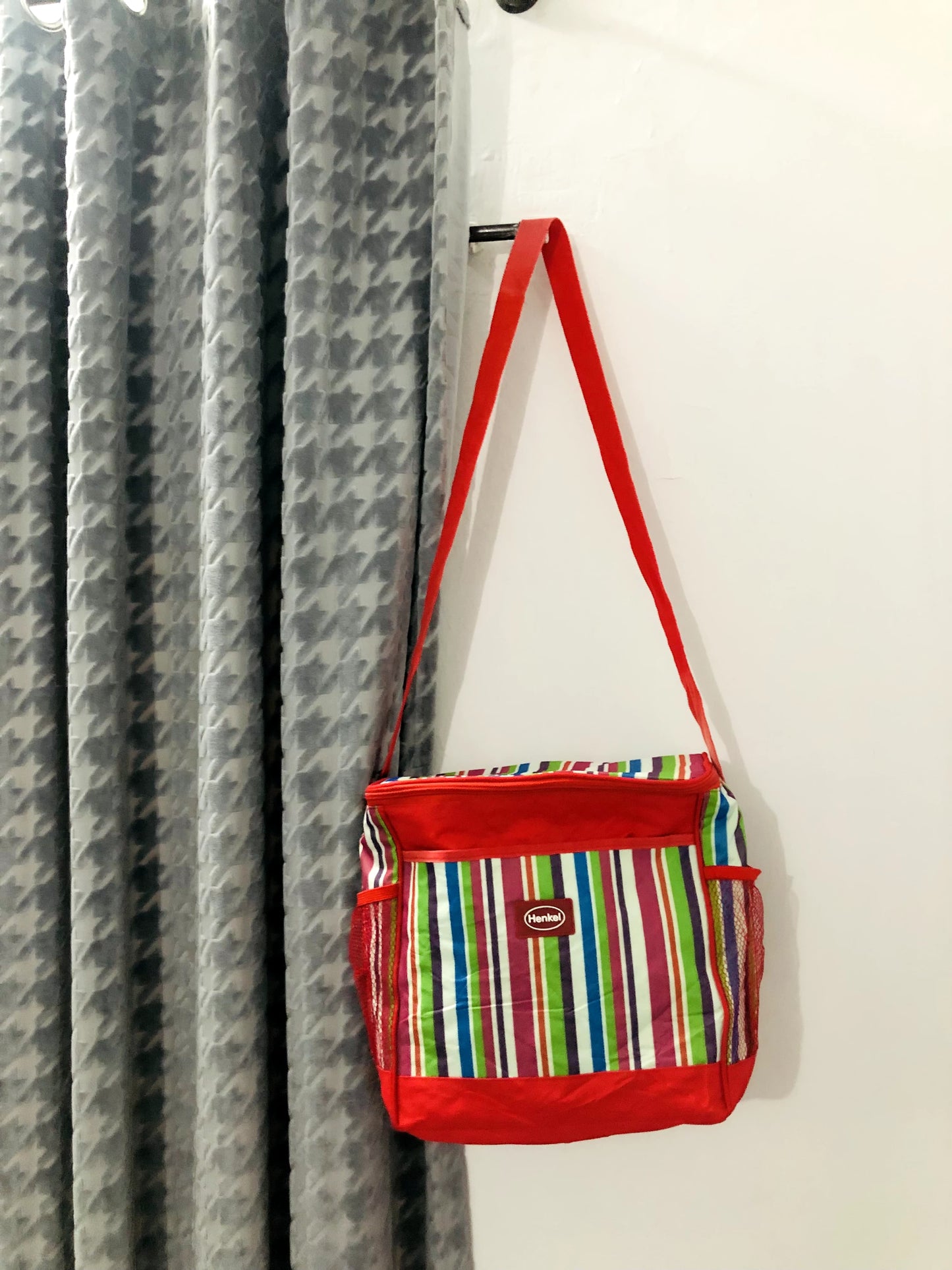 TRAVEL BAG