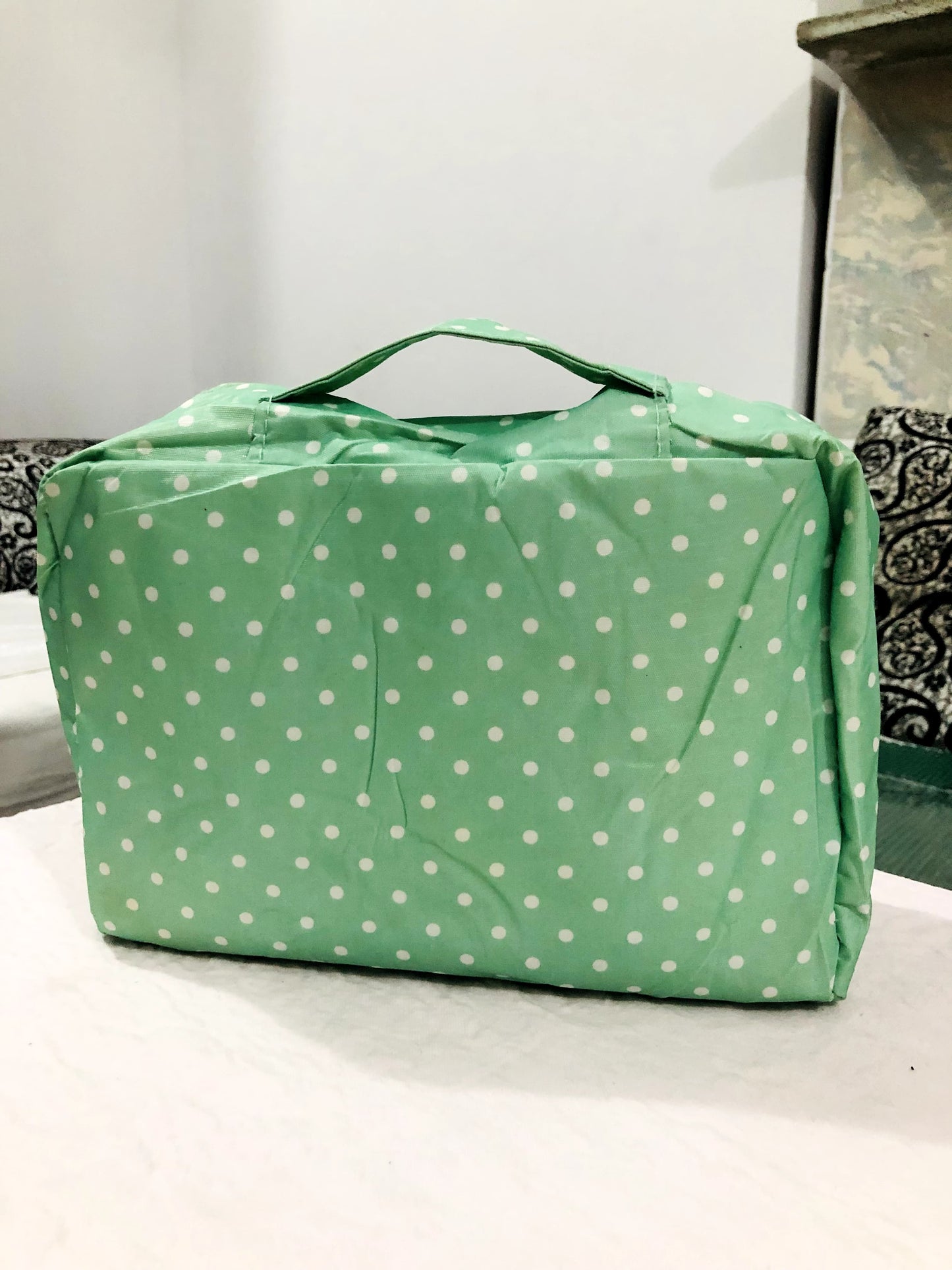 MAKEUP BAG