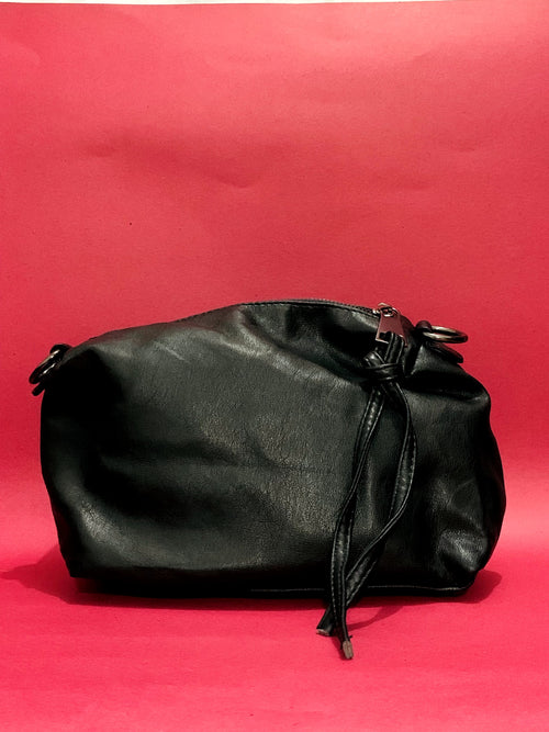POUCH