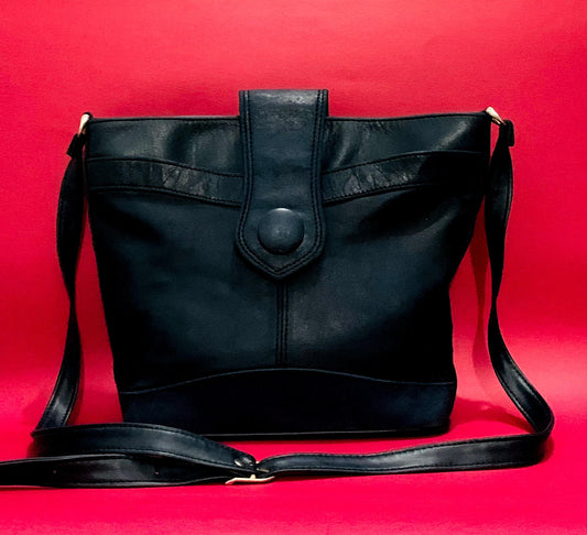 CROSS BODY