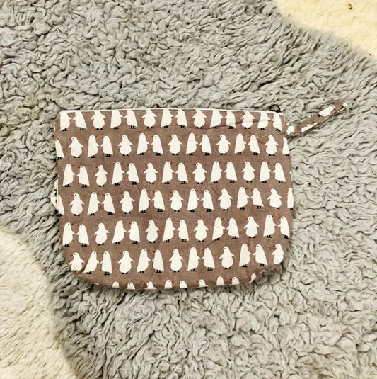 POUCH